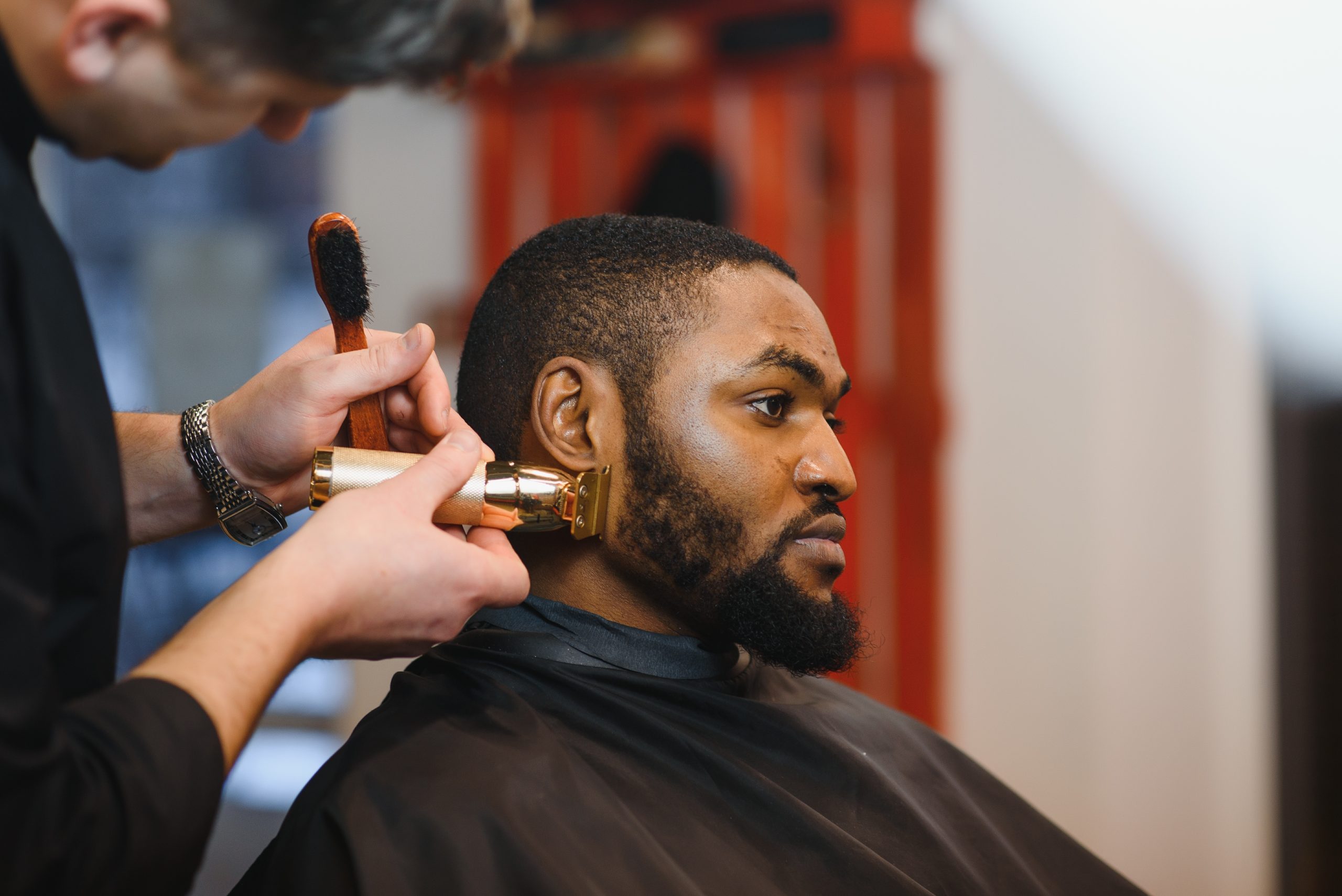 Cross over Master Cosmetologist to Become Master Barber Icon